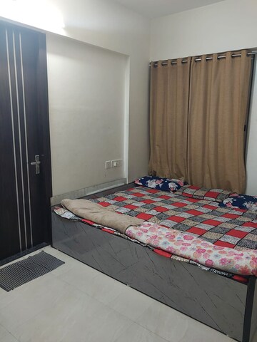Bedroom in 2 BHK Builder Floor at Sharda Florentia, Kharadi – for Rent