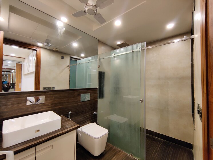 Kitchen, defence colony 4 Bedroom 325 Sq.Yd. Builder Floor In Defence Colony Delhi 8755308