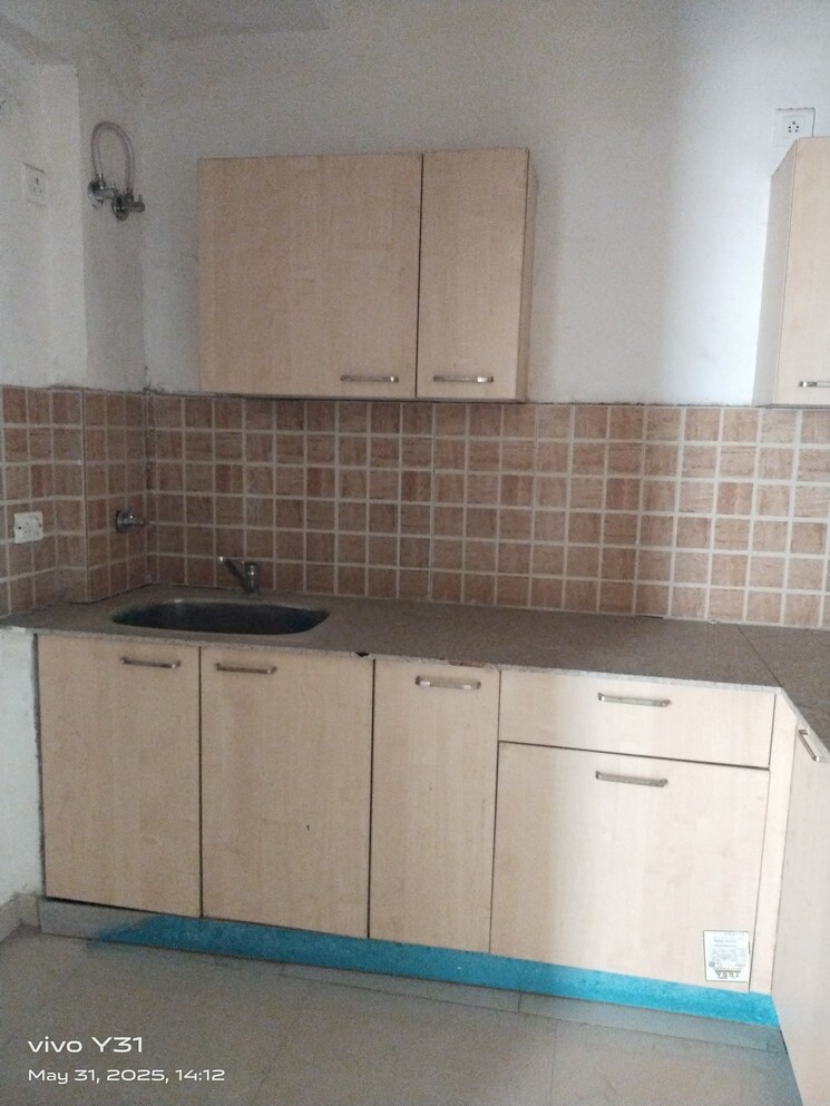 Kitchen, mahagun-mywoods 2.5 Bedroom 1190 Sq.Ft. Apartment In Sector 16c Greater Noida Greater Noida 8755512