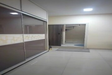 Room in 3 BHK Apartment at Kharghar Sector 15 – for Sale