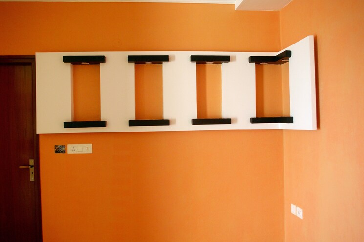 Room, monarch-serenity  1540 Sq.Ft. Plot In Thanisandra Main Road Bangalore 8755466