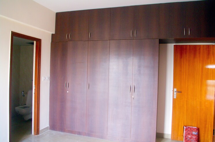 Room, monarch-serenity  1540 Sq.Ft. Plot In Thanisandra Main Road Bangalore 8755466