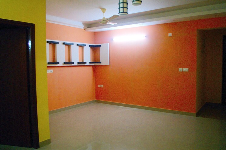 Room, monarch-serenity  1540 Sq.Ft. Plot In Thanisandra Main Road Bangalore 8755466
