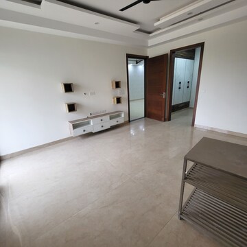 Living Room in 3 BHK Builder Floor at Sector 57 – for Rent
