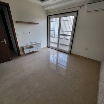 Living Room in 3 BHK Builder Floor at Sector 57 – for Rent