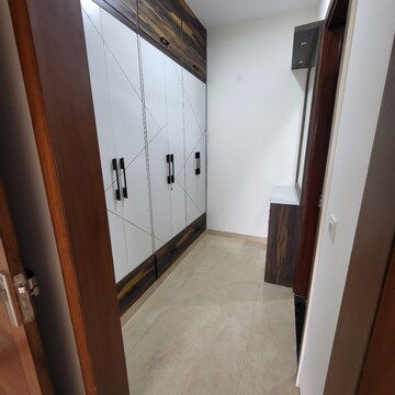 Furnished Amenities in 3 BHK Builder Floor at Sector 57 – for Rent