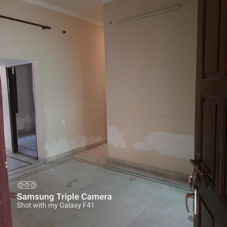 undefined, sector 110 3.5 Bedroom 200 Sq.Yd. Independent House In Sector 110 Gurgaon 8755480