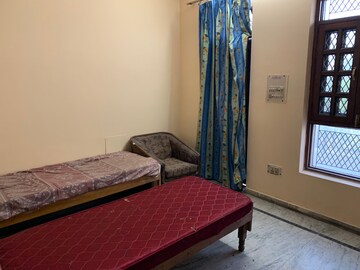   Pg at Sector 12 – for Rent