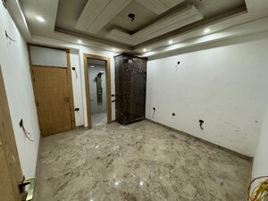 Room in 3 BHK Builder Floor at Green Avenue, Sector 89 – for Sale
