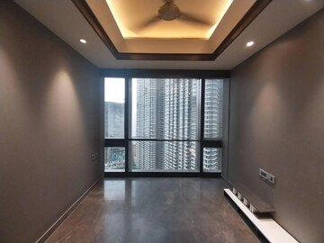 Room in 4 BHK Apartment at Lodha Trump Tower, Worli – for Sale