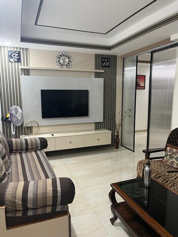 2 BHK Apartment For Sale in Lakshmi Cadillac, Kondapur