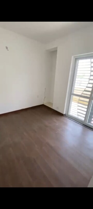 Room in 3 BHK Apartment at BPTP Park Elite Premium, Sector 84 – for Sale