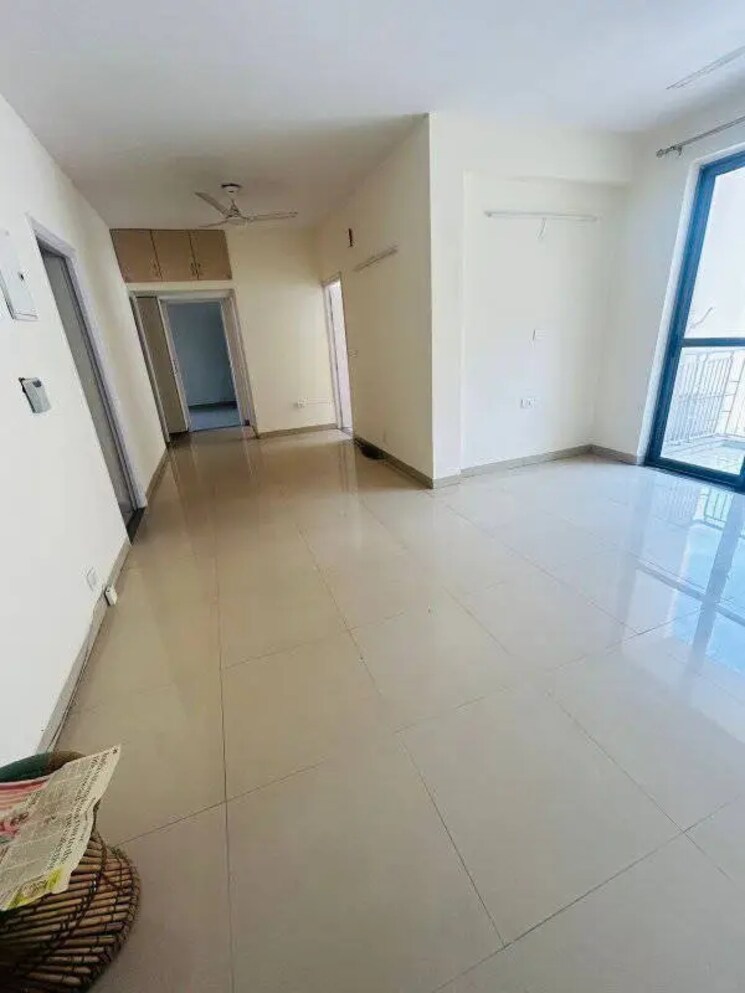 Living Room, unitech-uniworld-gardens 2 Bedroom 973 Sq.Ft. Apartment In Sector 47 Gurgaon 8755547