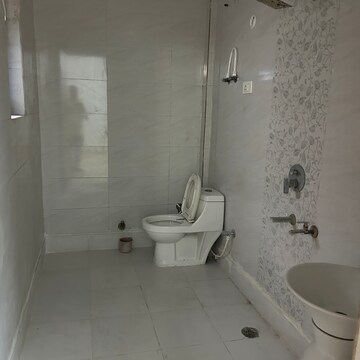 Bathroom in 3 BHK Builder Floor at Ashoka Enclave – for Rent