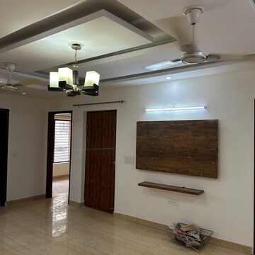 Room in 3 BHK Builder Floor at Ashoka Enclave – for Rent