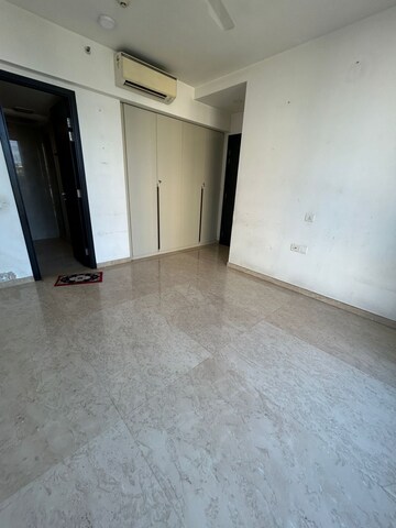 Room in 2 BHK Apartment at Hiranandani Zen Atlantis, Powai – for Rent