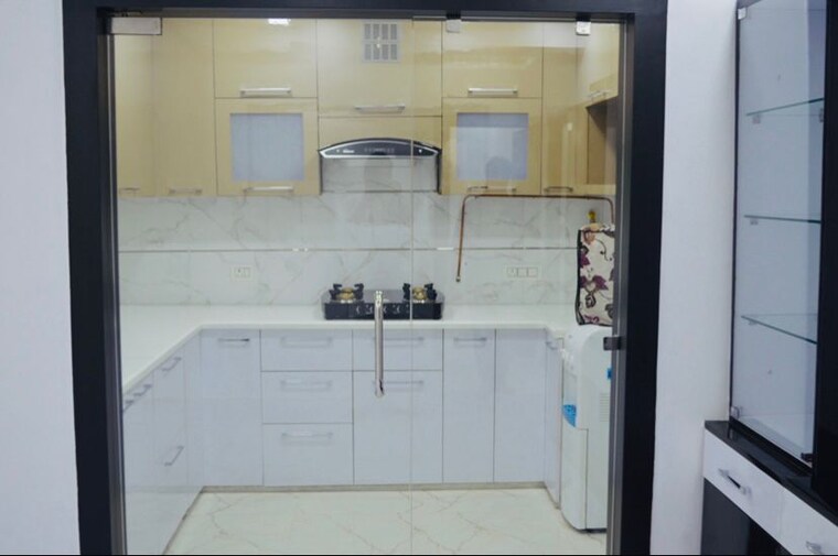 Bathroom, unibera-swarn-ganga-apartments 3 Bedroom 1450 Sq.Ft. Builder Floor In Vasundhara Sector 6 Ghaziabad 8755700