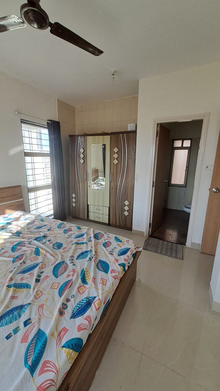 Bedroom, courtyard-by-narang-realty-and-the-wadhwa-group 2 Bedroom 840 Sq.Ft. Apartment In Pokhran Road No Two Thane 8755811