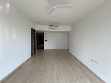 Room in 2 BHK Apartment at Lodha Kiara, Worli – for Rent