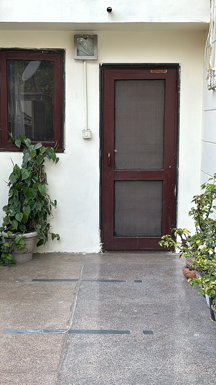 Balcony, anand lok 1 RK 800 Sq.Ft. Builder Floor In Anand Lok Delhi 8755791