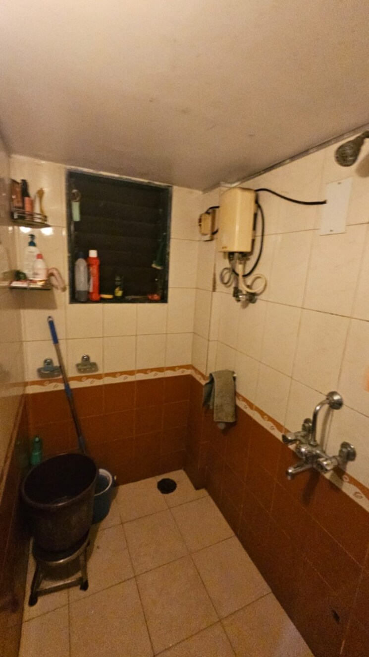 Bathroom, shreeji-apartment-chikoowadi 1 Bedroom 430 Sq.Ft. Apartment In Chikoowadi Mumbai 8755808