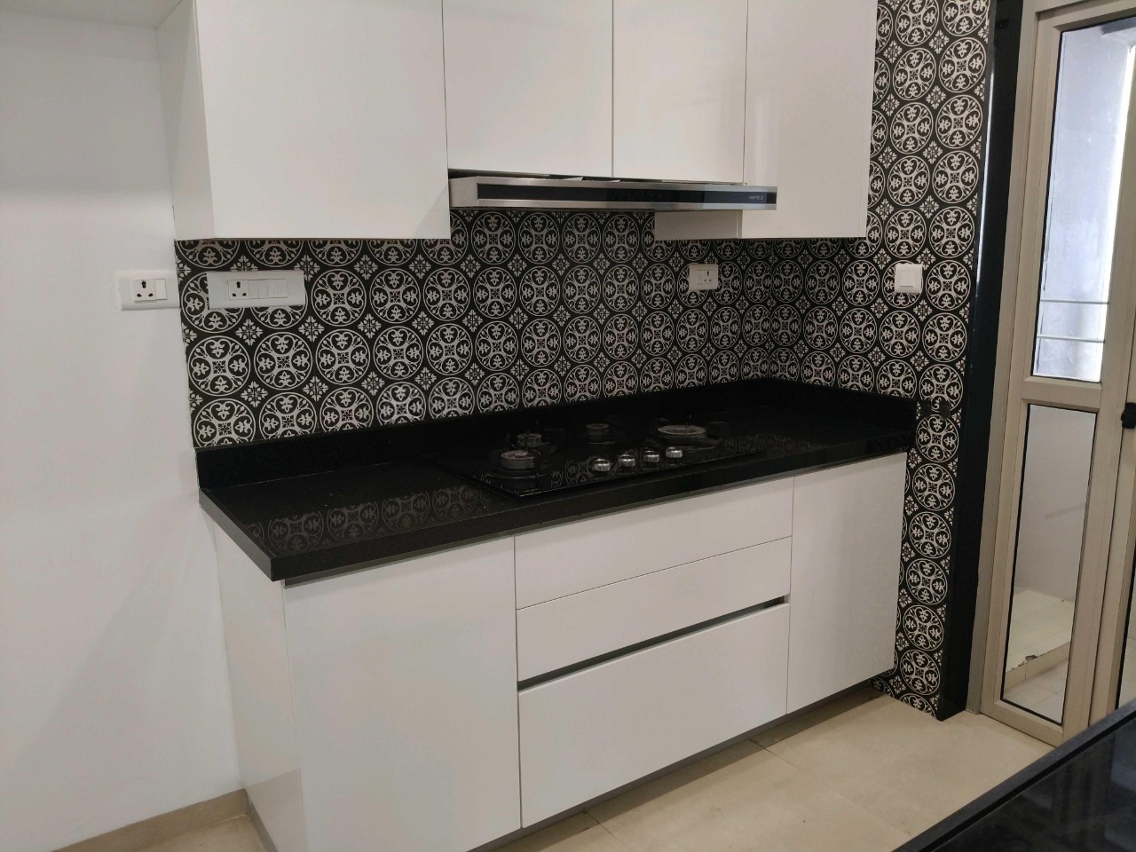 2 BHK + Servant Room Apartment For Rent in Lodha Kiara