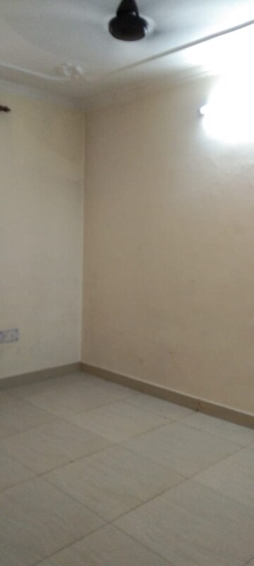 Room in 2 BHK Builder Floor at Mehrauli – for Rent