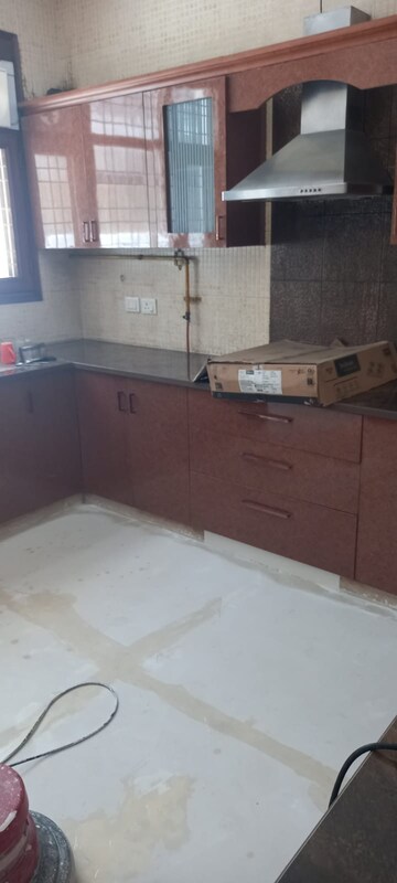 Kitchen in 4 BHK Independent House at Sector 44 – for Rent