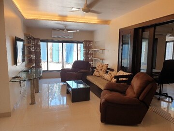 1.5 BHK Apartment For Rent in Santacruz West