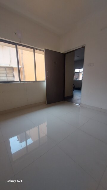 Room in 3 BHK Apartment at DTC Southern Heights, Joka – for Sale