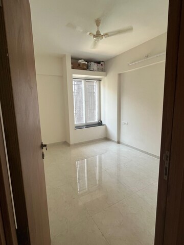 Room in 2 BHK Apartment at Majestique Marbella Phase 1, Kharadi – for Rent