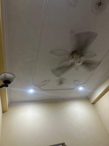 Furnished Amenities in 3 BHK Villa at Kursi Road – for Sale