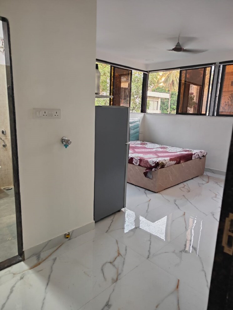 Bedroom, bandra west 1 RK 250 Sq.Ft. Apartment In Bandra West Mumbai 8756329