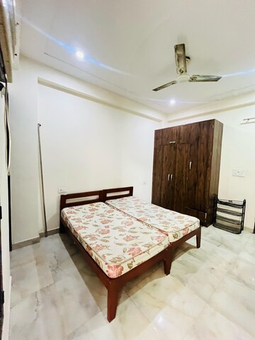 Bedroom in 2 BHK Builder Floor at Sector 52 – for Rent