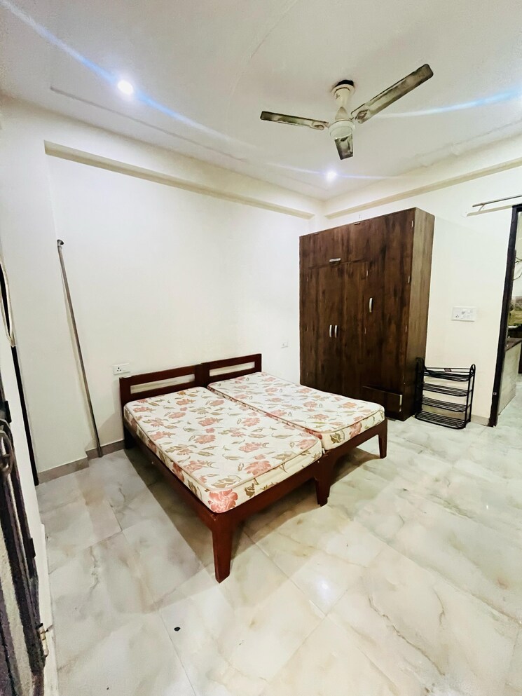 Bedroom, sector 52 2 Bedroom 1350 Sq.Ft. Builder Floor In Sector 52 Gurgaon 8756473