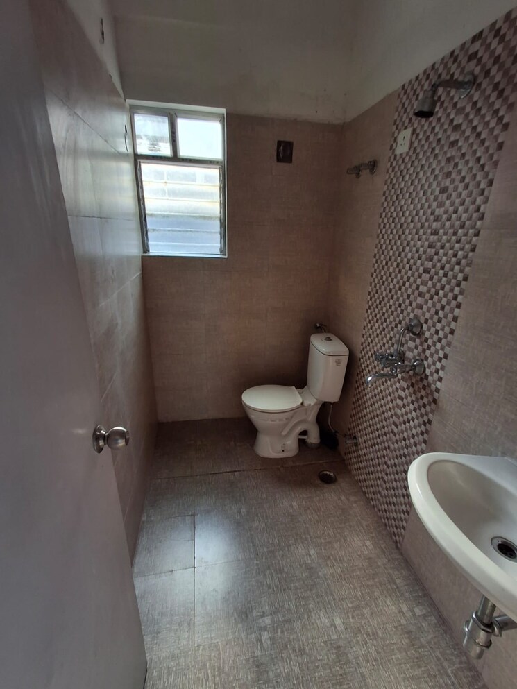 Bathroom, rajat-avante 3 Bedroom 1064 Sq.Ft. Apartment In Joka Kolkata 8756433