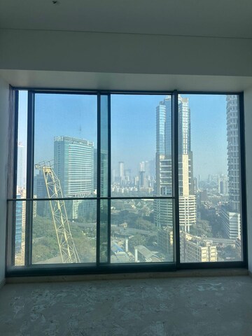 Room in 4 BHK Apartment at Rustomjee Crown, Prabhadevi – for Sale