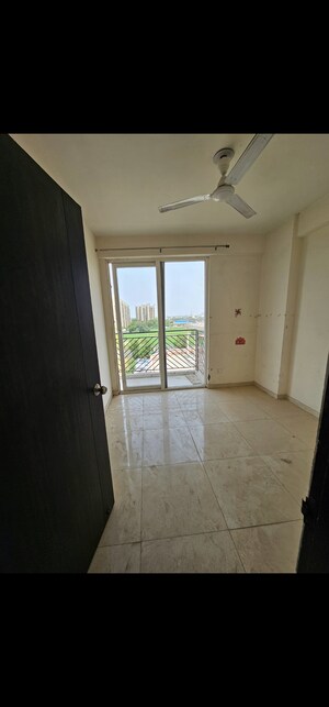 Room in 3 BHK Apartment at Signature Global Grand Iva, Sector 103 – for Sale
