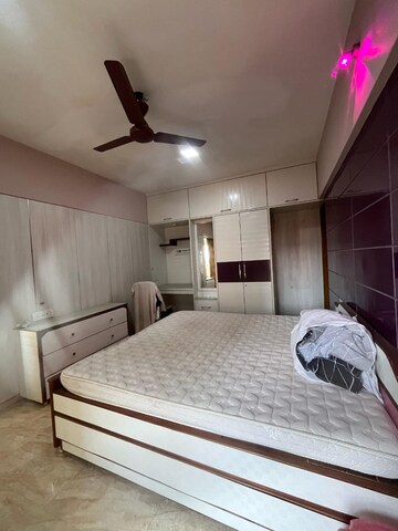 Bedroom in 4 BHK Apartment at Thakur Jewel Tower, Kandivali East – for Rent