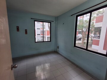 Room in 2 BHK Apartment at Genexx Valley, Diamond Harbour Road – for Rent