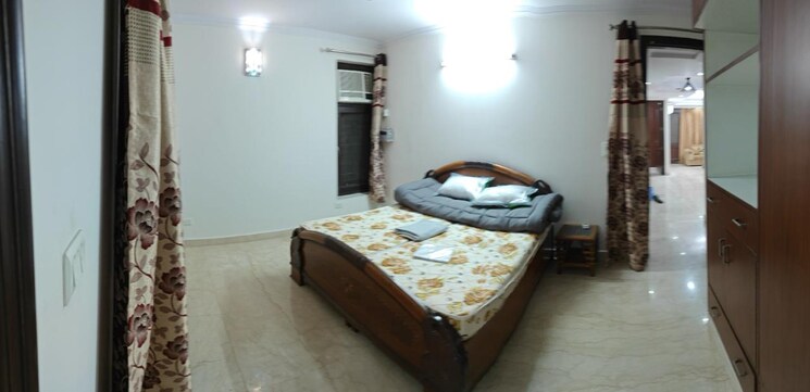 Bedroom, jungpura extension 3 Bedroom 200 Sq.Yd. Builder Floor In Jungpura Extension Delhi 8756526