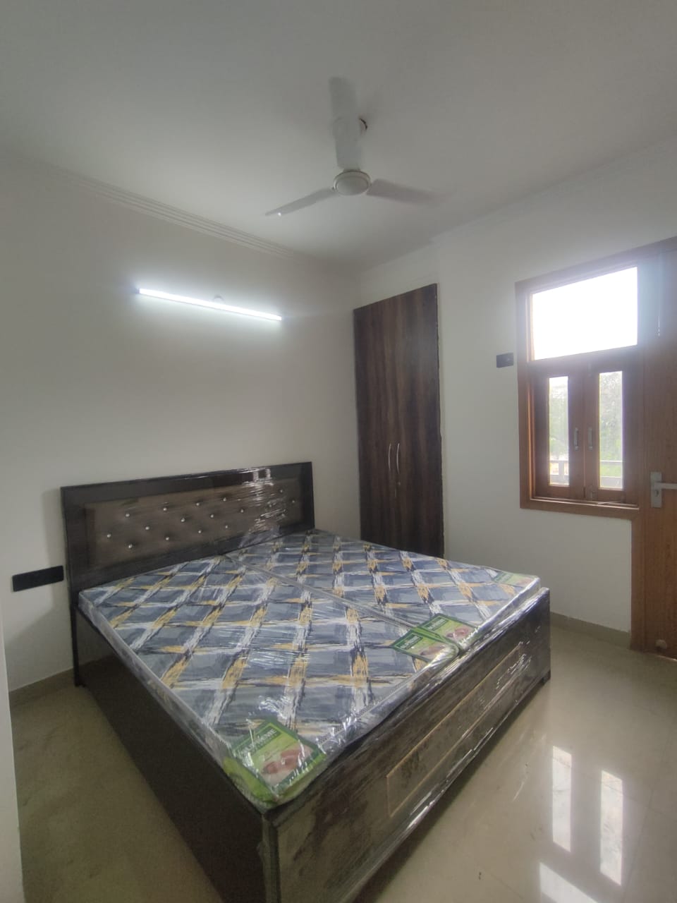 1 RkApartment For Rent in Saket Court Residential Complex