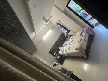 Furnished Amenities in 2 BHK Apartment at Meridian Dreamz, Richmond Town – for Rent