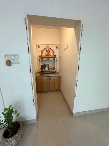 Furnished Amenities in 4 BHK Apartment at Suchidham Complex, Goregaon East – for Rent