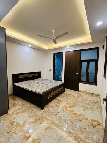 Room in 1 BHK Apartment at Saket – for Rent