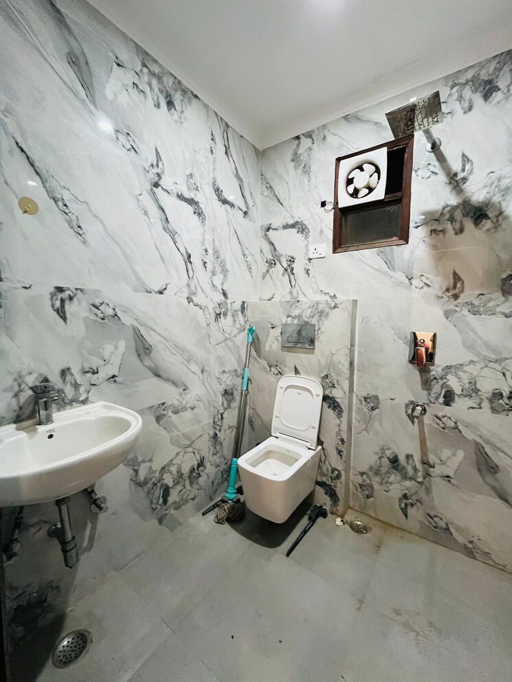 Bathroom, saket 1 Bedroom 555 Sq.Ft. Apartment In Saket Delhi 8756652
