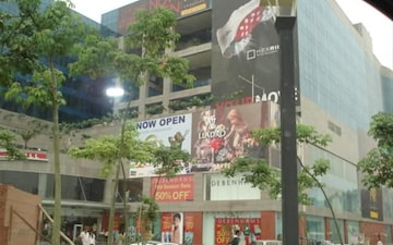 Shop For Sale in Trehan Iris Broadway, Sector 85
