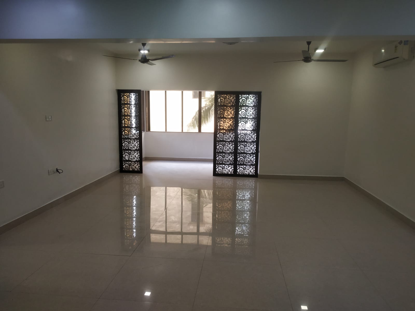 4 BHK Apartment For Rent in Venus Apartments Worli