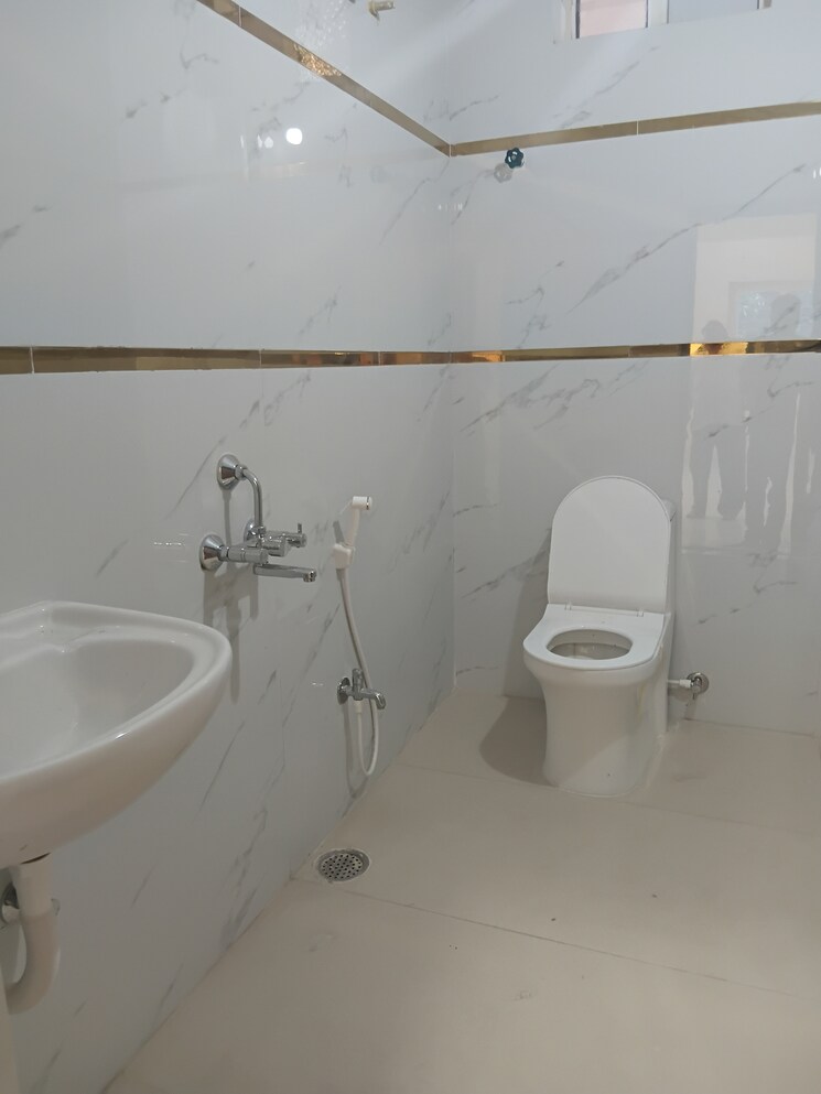Bathroom, puppalaguda 3 Bedroom 2000 Sq.Ft. Apartment In Puppalaguda Hyderabad 8756803