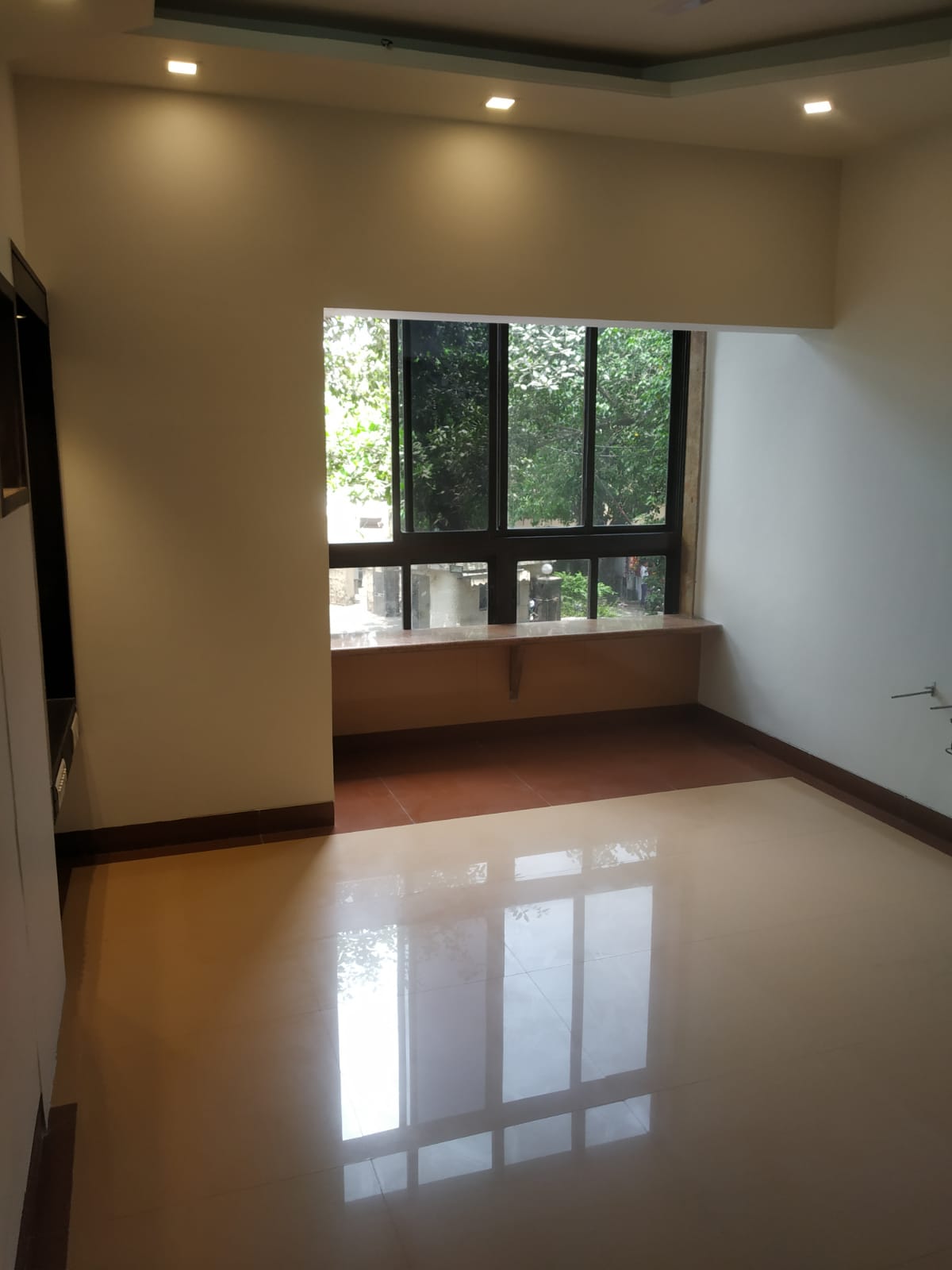 4 BHK Apartment For Rent in Phoenix House